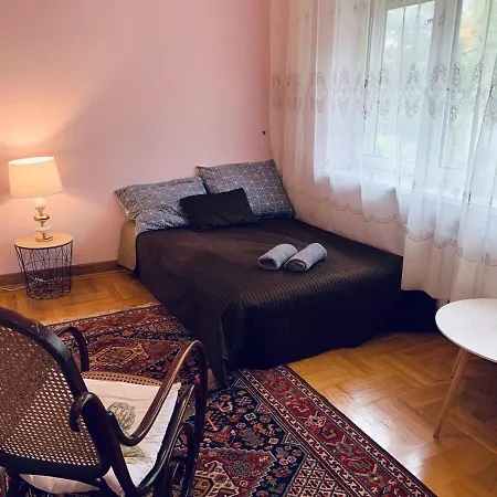 Clicktheflat Homestay *